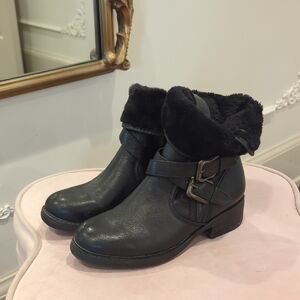 BareTraps "Harvie" Fold Over Fur Lined Ankle Boots, Sz 6